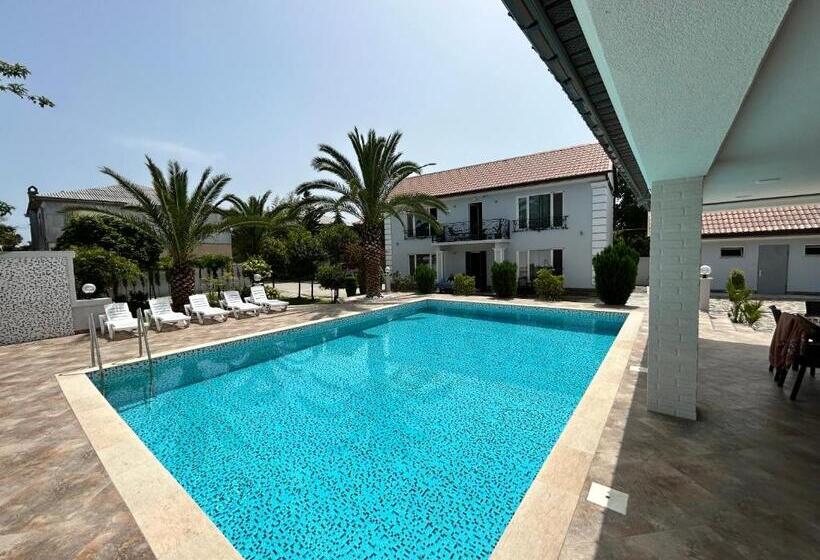 Pensionat White Villas In Batumi