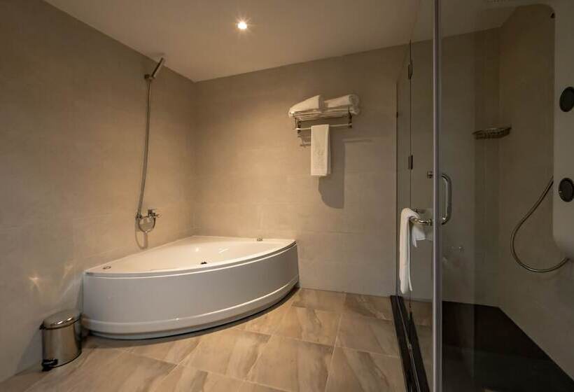 Ad Hotel Pont D Hydra