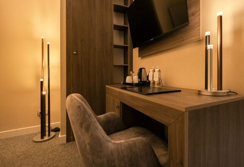 Ad Hotel Pont D Hydra