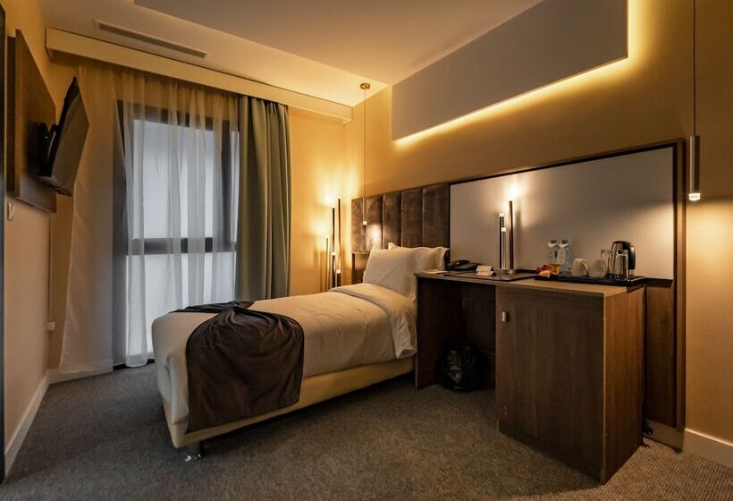 Ad Hotel Pont D Hydra