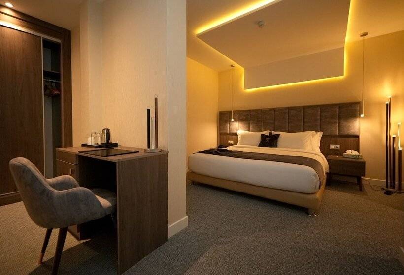 Ad Hotel Pont D Hydra