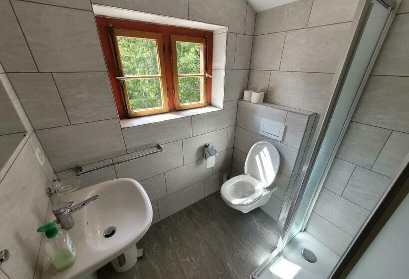 ユースホステル Ristoro Buril