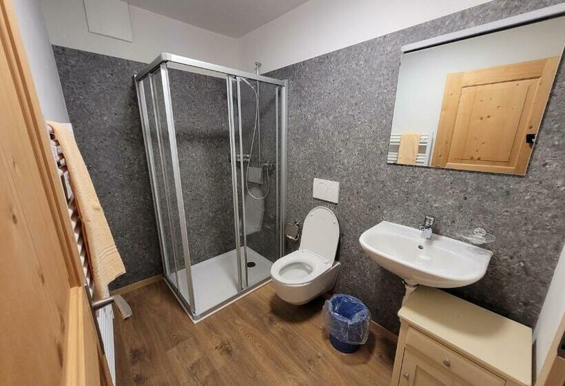 ユースホステル Ristoro Buril