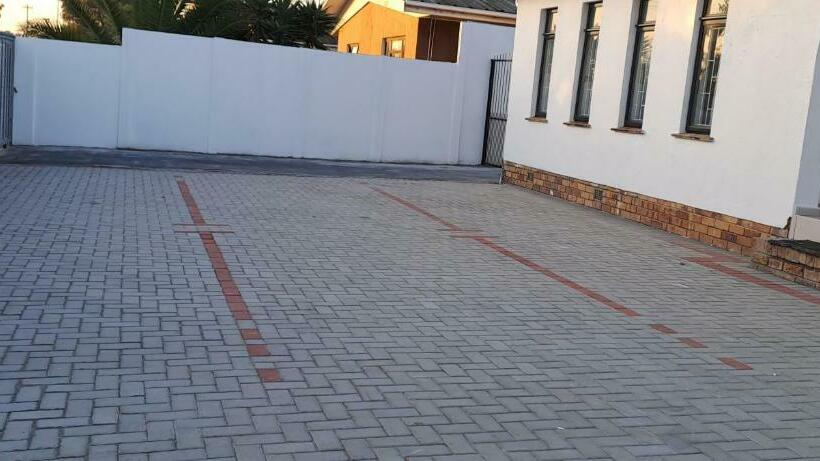 住宿加早餐  Haresca Luxury Accommodation Parow