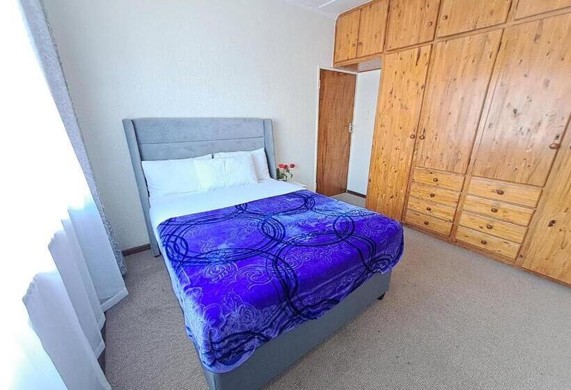 مبيت وإفطار Haresca Luxury Accommodation Parow