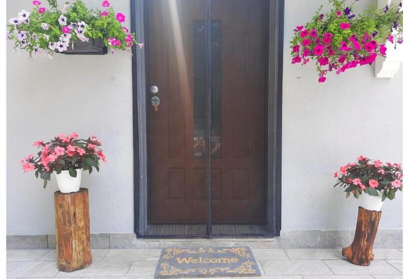 مبيت وإفطار La Casina