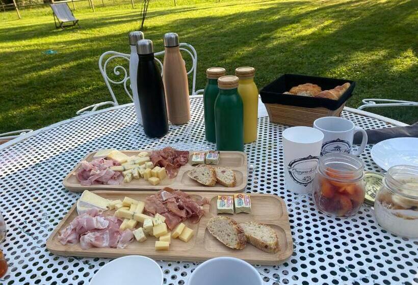 Bed and Breakfast L’orangerie De Malpas