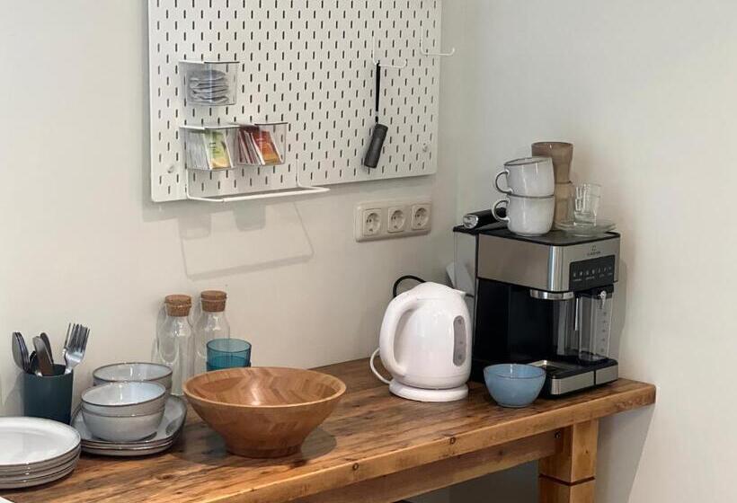 تختخواب و صبحانه T Kluphoes