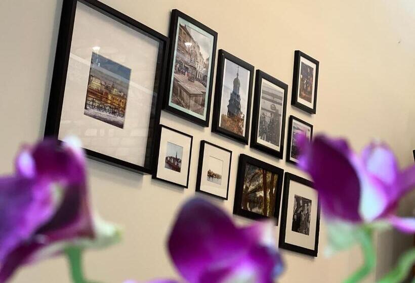 تختخواب و صبحانه T Kluphoes