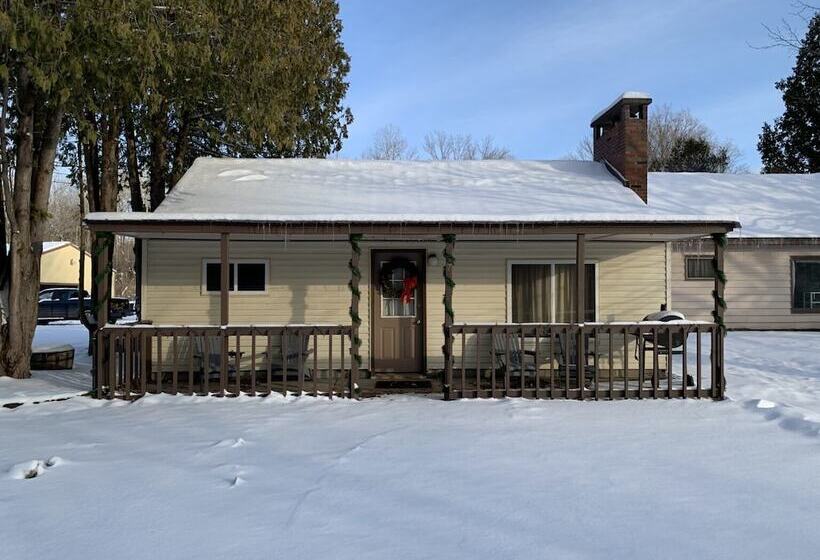 Benzonia Rustic Resort