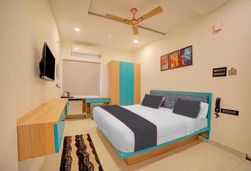 Super Collection O Hotel Lakeview Castle