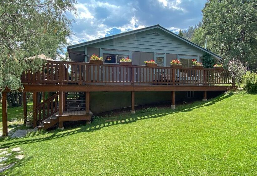 Country Sunshine Bed And Breakfast