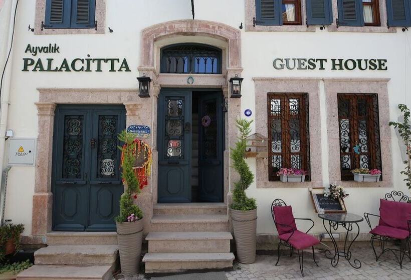 בית מלון כפרי Ayvalık Palacitta Guesthouse