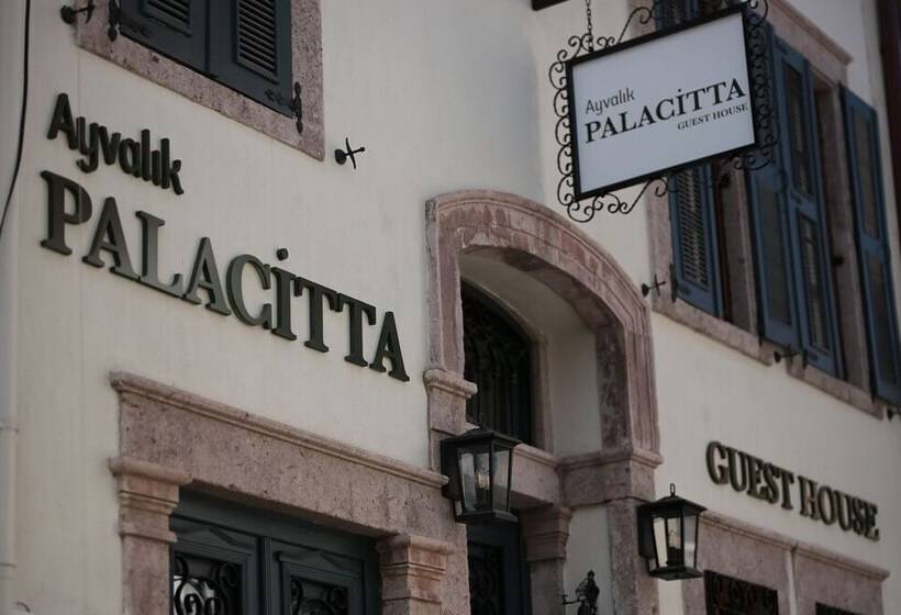 בית מלון כפרי Ayvalık Palacitta Guesthouse