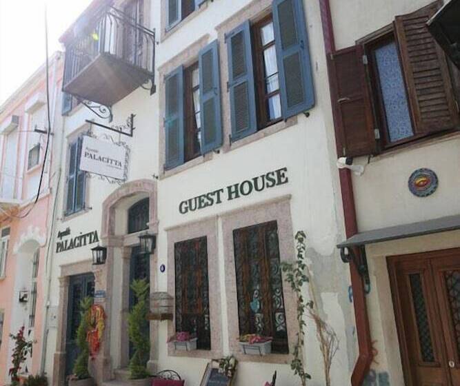 בית מלון כפרי Ayvalık Palacitta Guesthouse