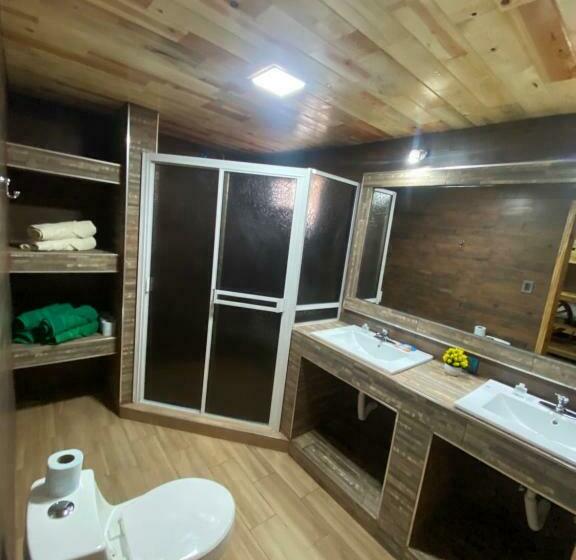 فندق Cabañas Rochivo Ranch