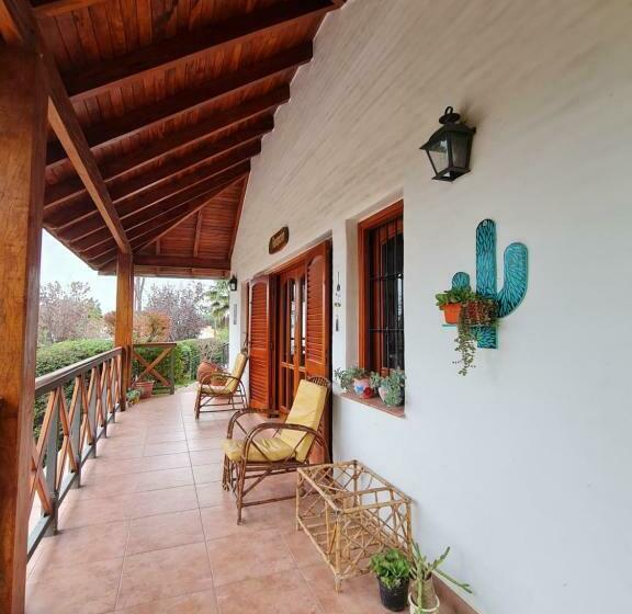 בית מלון כפרי Cabanas Las Pencas, Hosteria