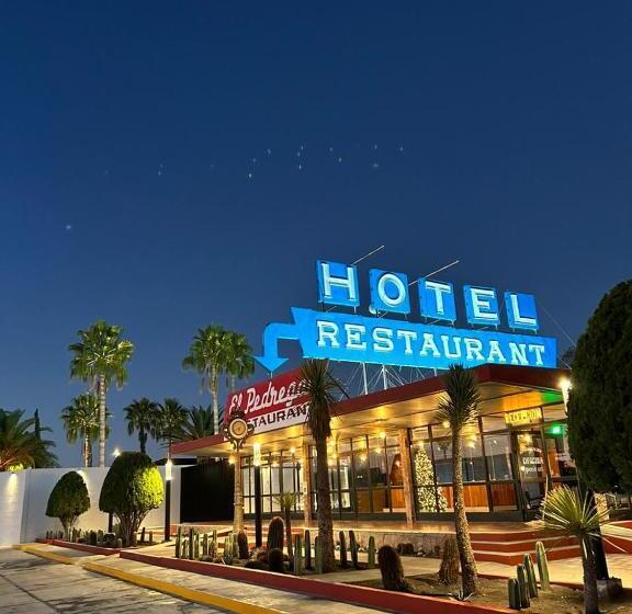 בית מלון כפרי El Pedregal