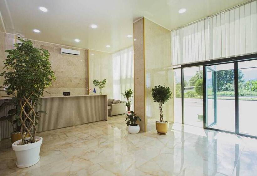 Hotell Gt Batumi