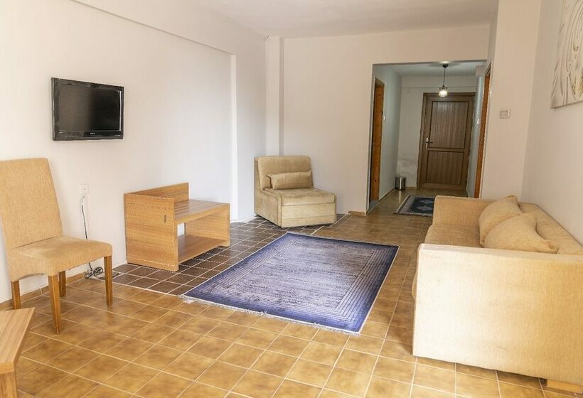 هتل Seasons Park Resort