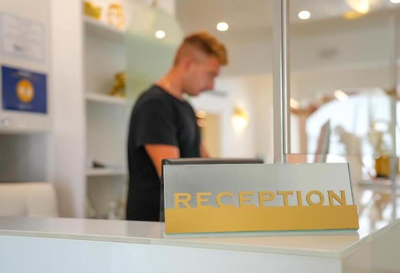 هتل Sirena Suite Deluxe