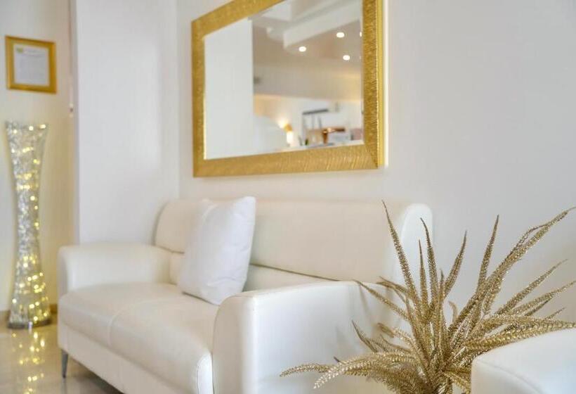 هتل Sirena Suite Deluxe