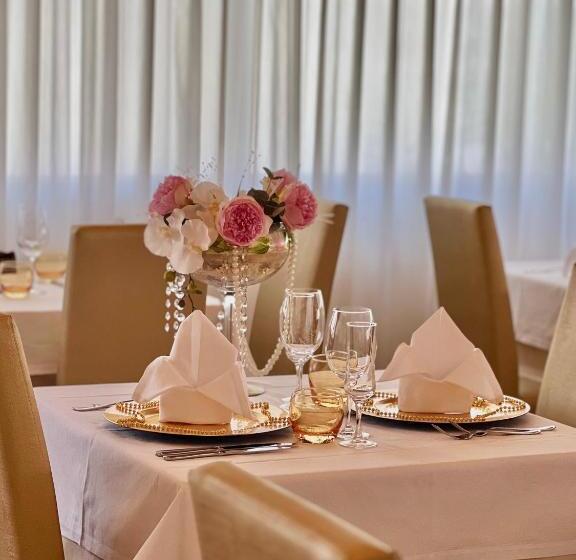 هتل Sirena Suite Deluxe