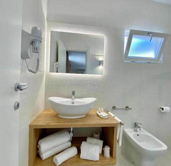 هتل Sirena Suite Deluxe