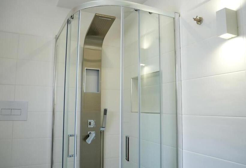 هتل Sirena Suite Deluxe