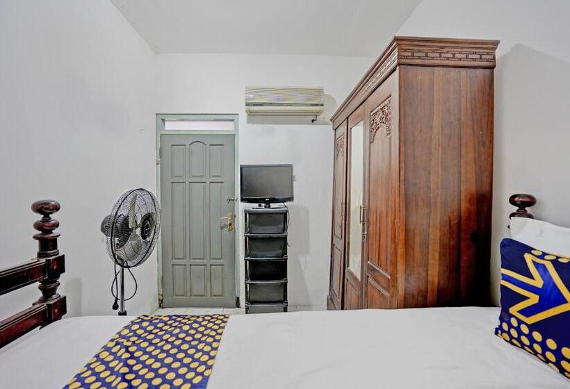 فندق Spot On 92595 Umi Homestay Syariah