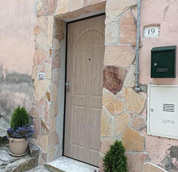 Karlin S House Anzi   Albergo Diffuso