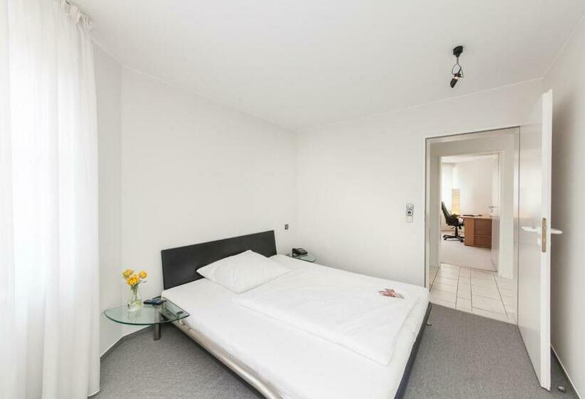 Strijewski   Apartments