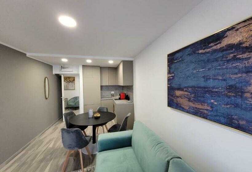 Olimp Sea View Apartments Etajul 13