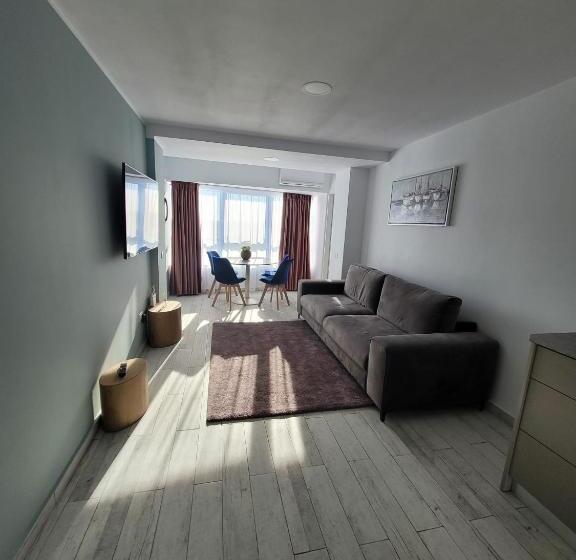 Olimp Sea View Apartments Etajul 13