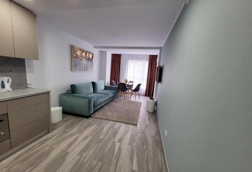 Olimp Sea View Apartments Etajul 13