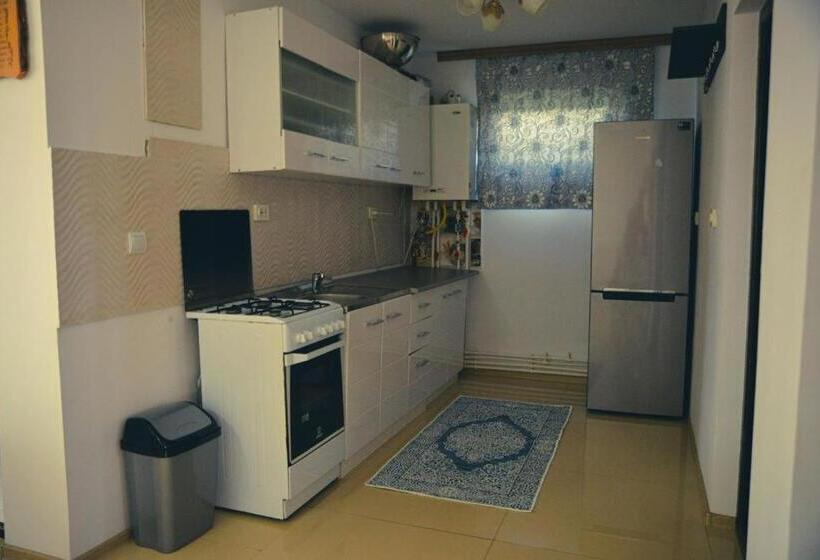 بنسيون Casa Rebeka