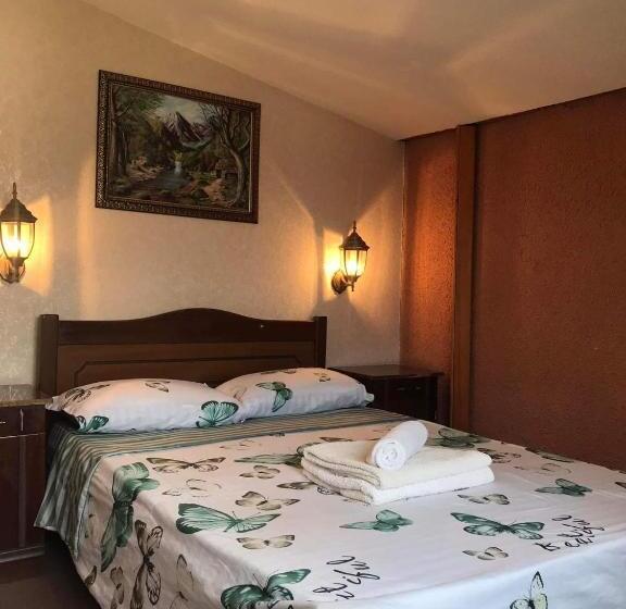 پانسیون Green Hill House