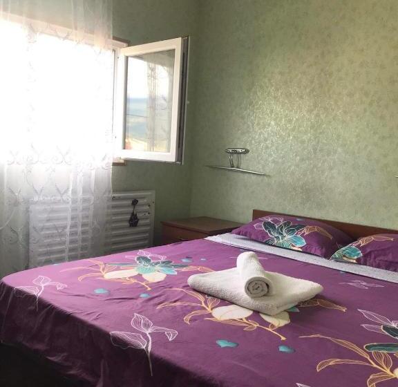 پانسیون Green Hill House