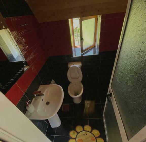 펜션 Guesthouse Rexhepi, Valbonë