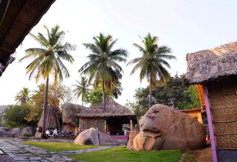 بنسيون Hampi Crzy Panda