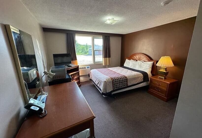 Bear S Den Lounge And Motel