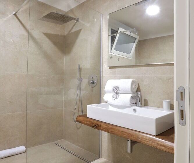 مبيت وإفطار Carrubia