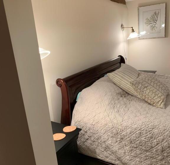 مبيت وإفطار The Byre