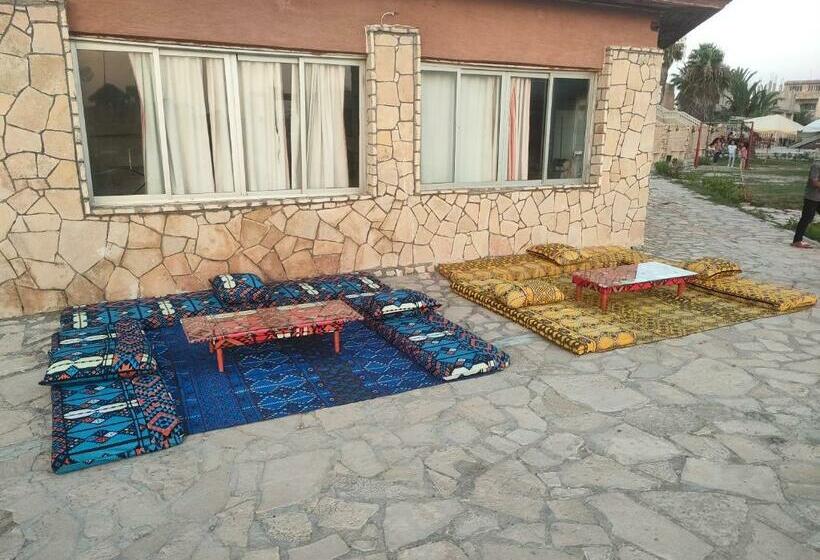 בית מלון כפרי قريه جرين لاند العريش