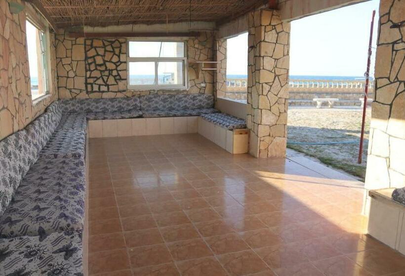 בית מלון כפרי قريه جرين لاند العريش