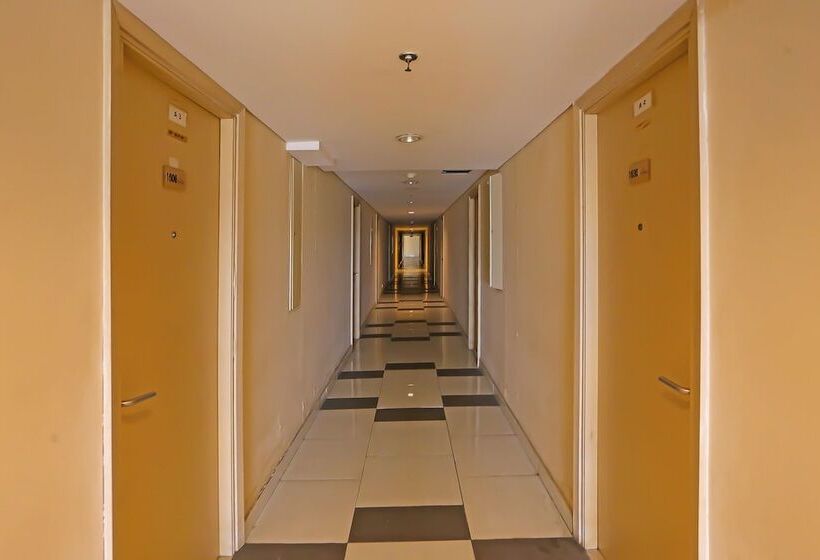 Отель Capital O 92625 19 Avenue Apartment