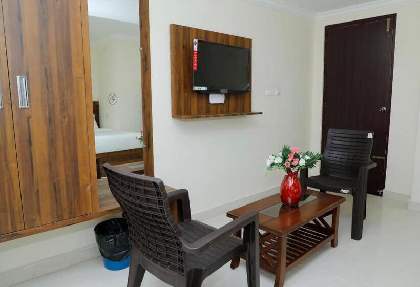 فندق Cnr Residency, Madanapalle