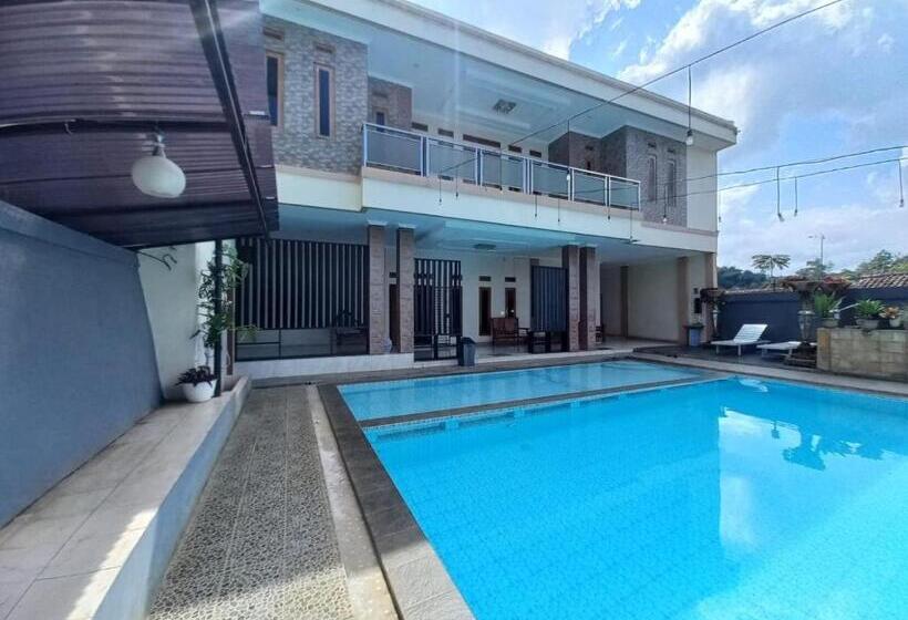 酒店 Collection O 92634 Villa Ds