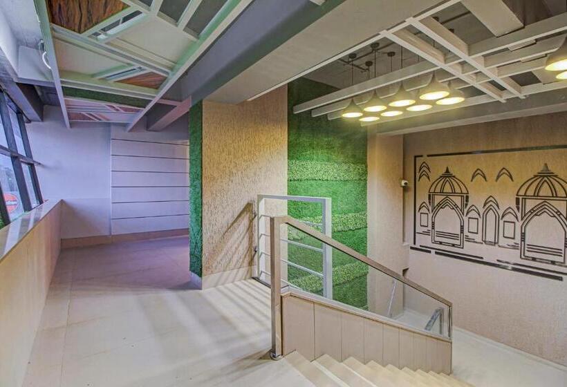 בית מלון כפרי Collection O Haveli Executive