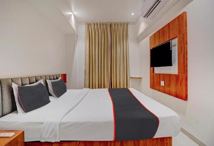 בית מלון כפרי Collection O Haveli Executive